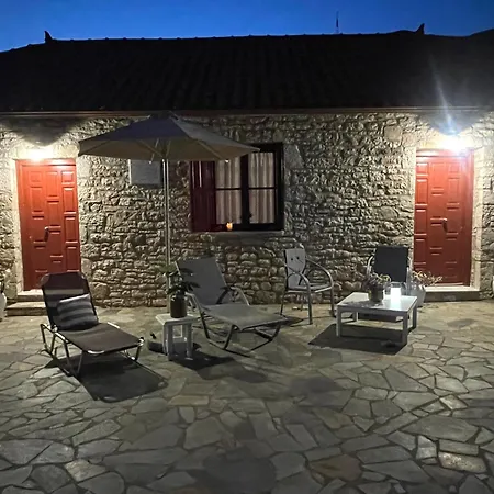 Σαλέ Gamvrias Chalet *